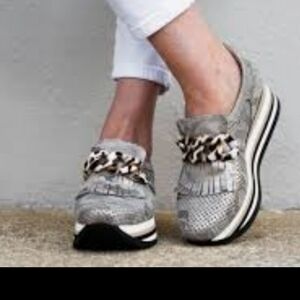 Softwaves Women's Shoes Mimetico Kaki Metallic Platform Loafers Cadie Size 5.5